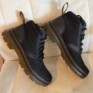 Dr. Martens Unisex Bonny Boot. Fabric upper.  EUC  Size 41